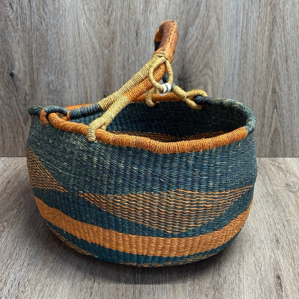 Woven African Bolga Ghana Market Basket Large Leather Handle - Picture 5 of 16